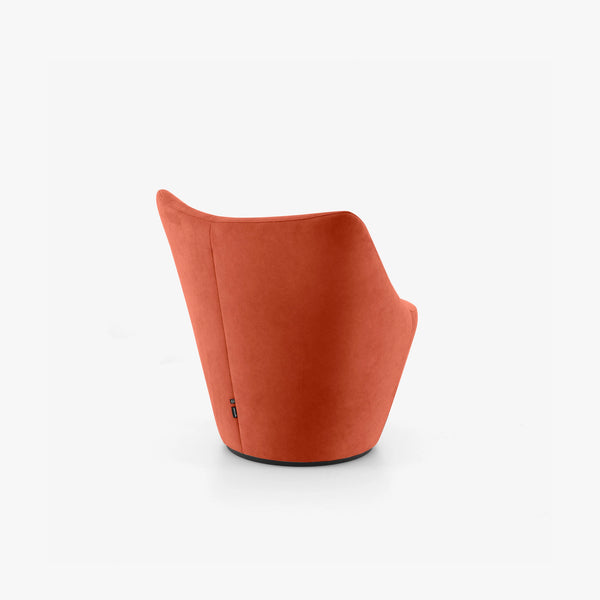 Anda Armchair